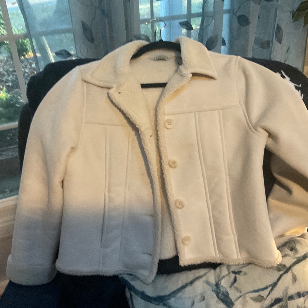 ll bean Sherpa jacket like new